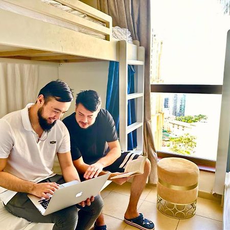Travel Hub Premium Hostel Dubai Luaran gambar