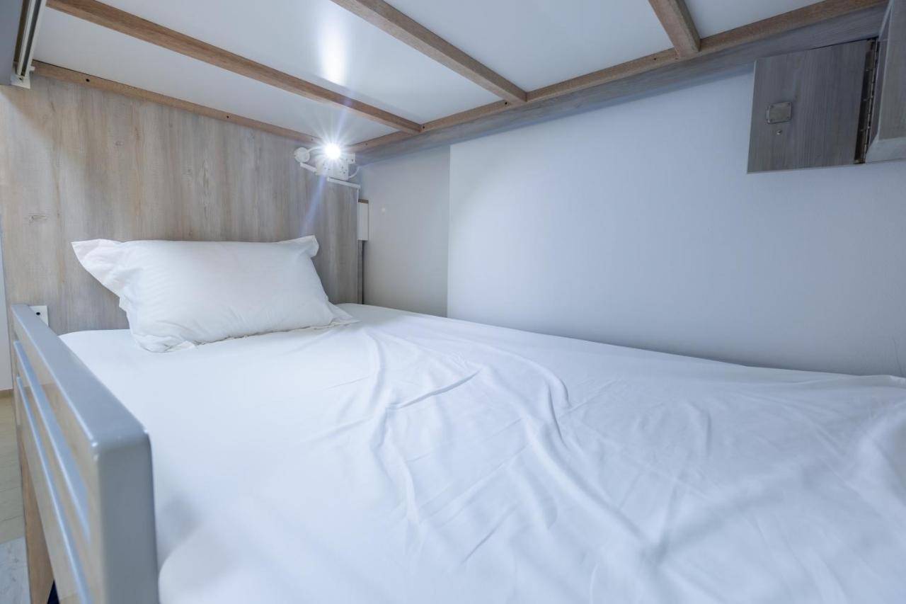 Travel Hub Premium Hostel Dubai Luaran gambar